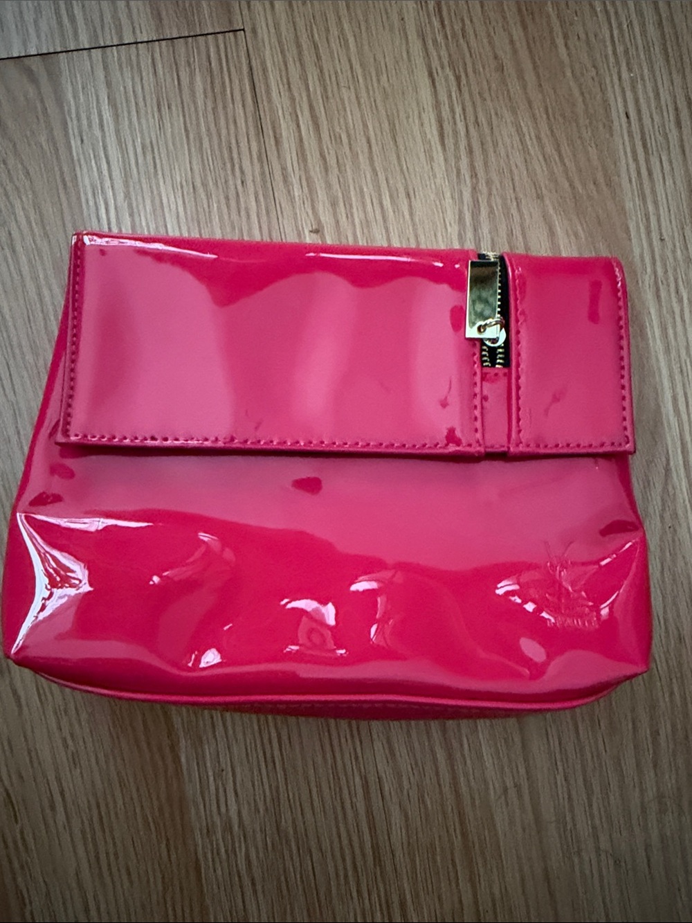 Ysl Patent Leather Fold-Over Clutch in Hot Pink